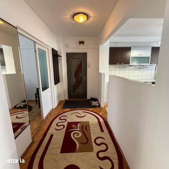 Apartament cu 3 camere în Traian