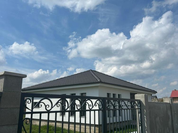 Casă cu 3 camere în Horia