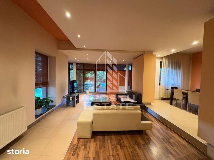 Casă cu 6 camere cu Teren 920 Mp în Odobescu