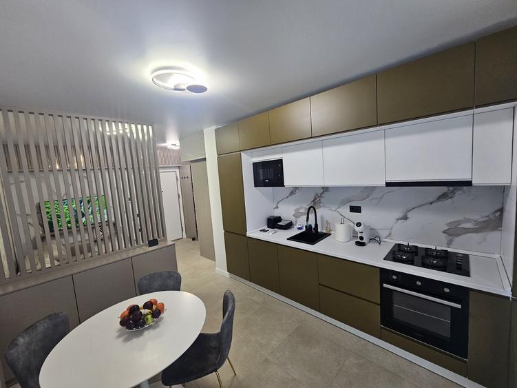Inchiriez apartament 2 camere Alezzi Odyssey parcare subterana Mamaia Nord Descriere anunt - 1