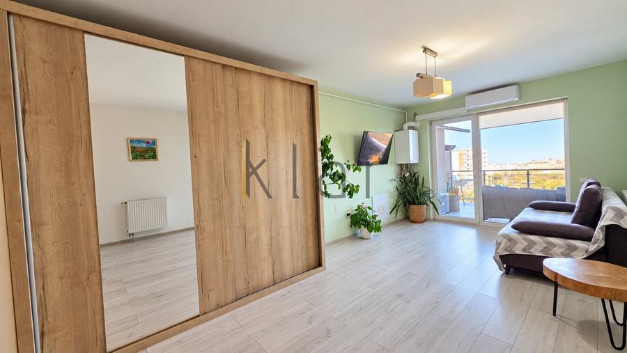 Apartament cu 2 camere semidecomandat, mobilat în Sopor