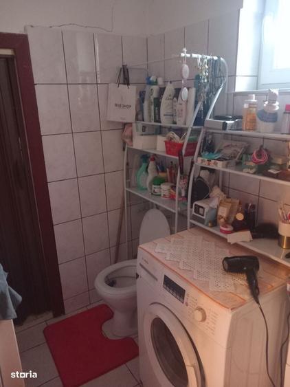 Casă cu 4 camere în Câmpenița