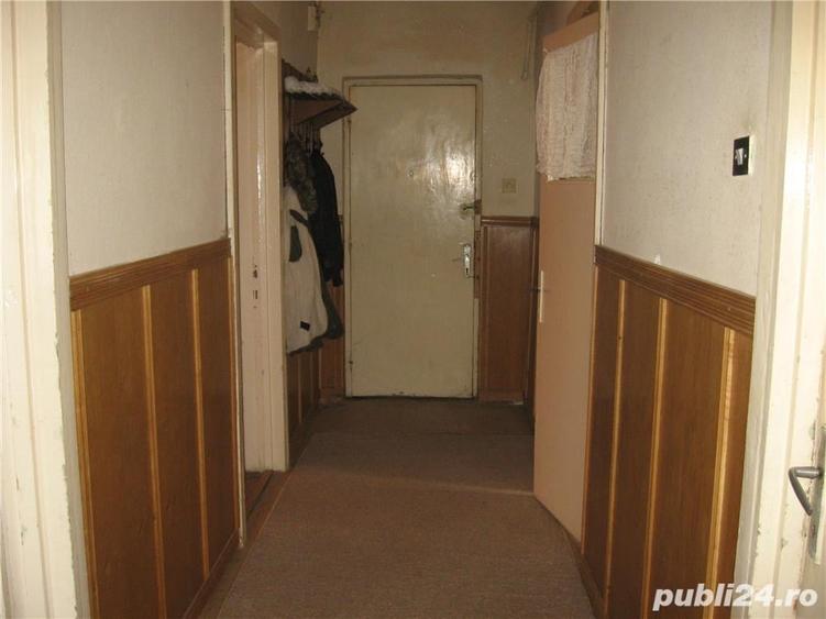 Apartament cu 3 camere decomandat în Sânmiclăuș
