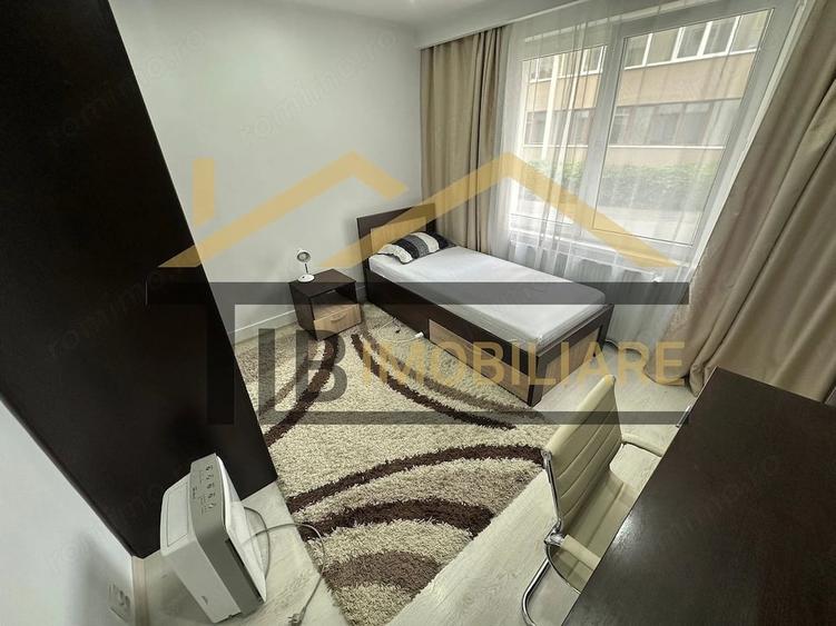 Apartament cu 3 camere decomandat în Cornișa