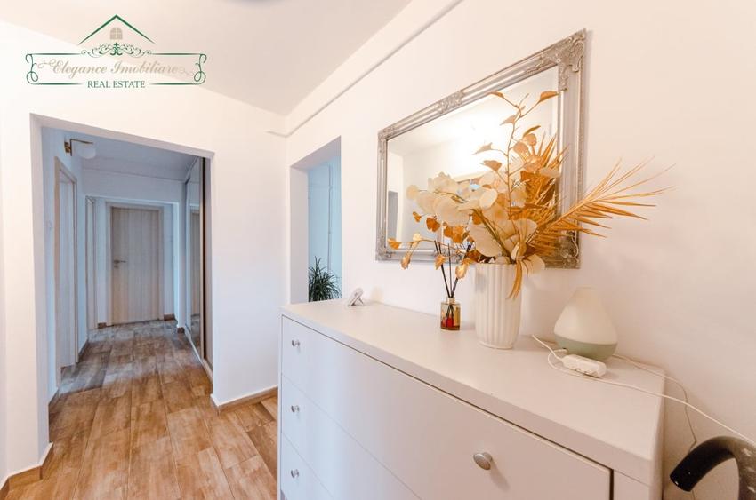 Apartament cu 5 camere decomandat, mobilat în Aurel Vlaicu