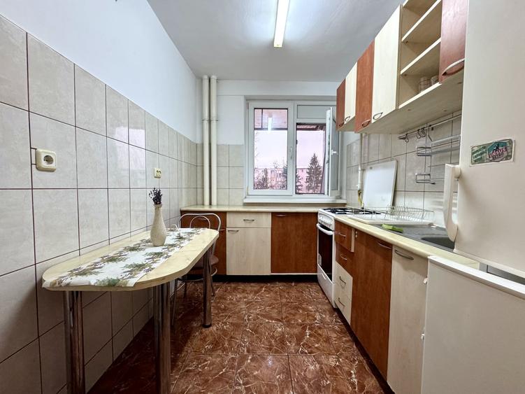 Apartament cu 2 camere decomandat, mobilat în Grigorescu
