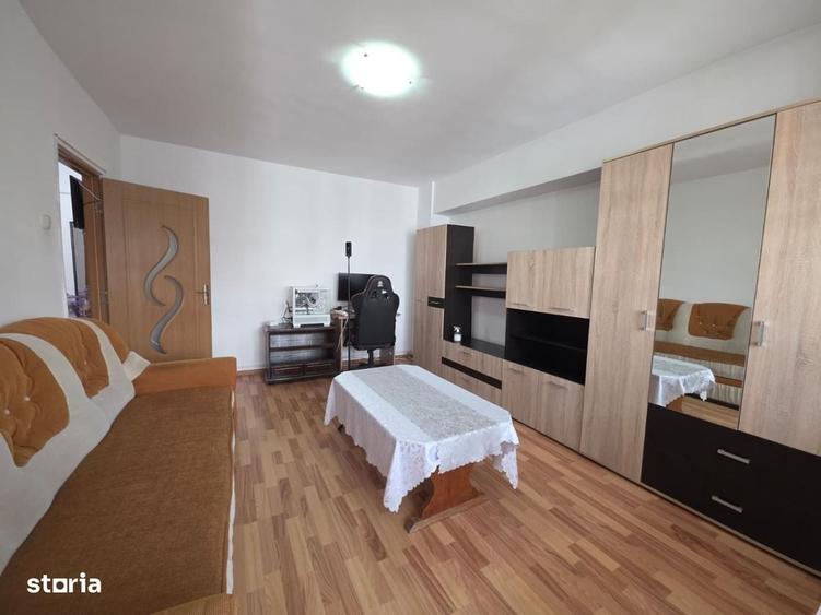 Apartament cu 3 camere decomandat în Militari