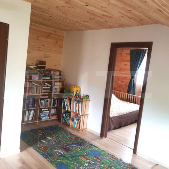 Casa deosebita din lemn masiv de stejar | 125 mp utili | T - 6