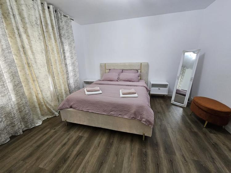 Casă individuală cu 5 camere cu Piscina în Cârcea