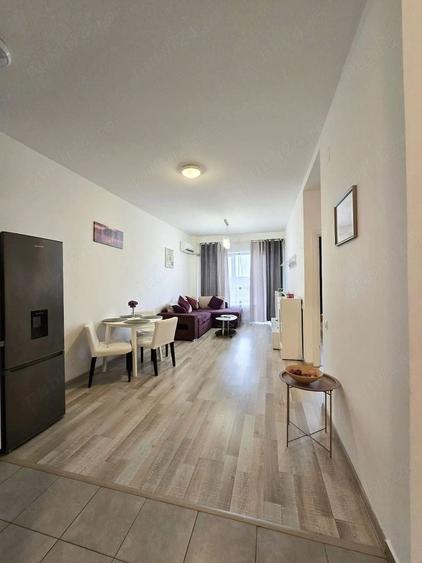 Apartament cu 2 camere semidecomandat, mobilat în Mihai Bravu