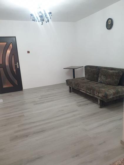 Garsoniera de vanzare. - 1
