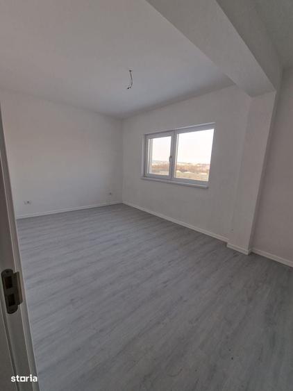 Casă cu 4 camere în Ostratu