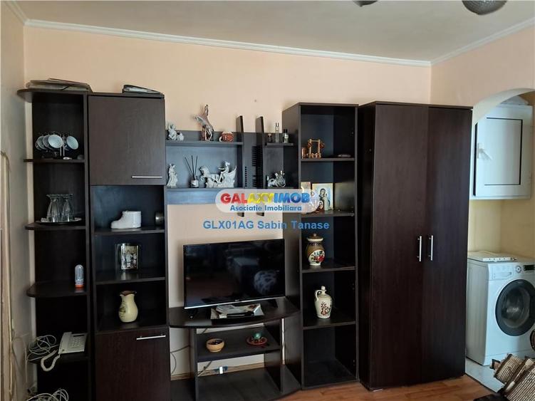 Apartament cu 2 camere semidecomandat în Trivale