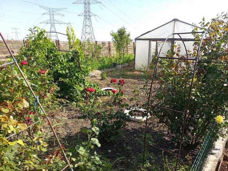Casă individuală cu 4 camere cu Teren 640 Mp în Stâlpu