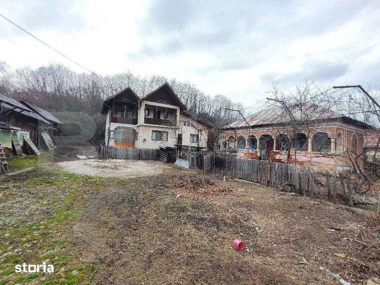 Casa traditionala cu etaj si teren 2.080 mp | Cadastru si intabulare - 2