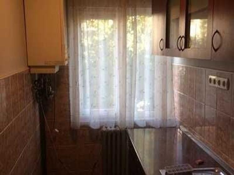 Inchiriez apartament 2 camere - 1