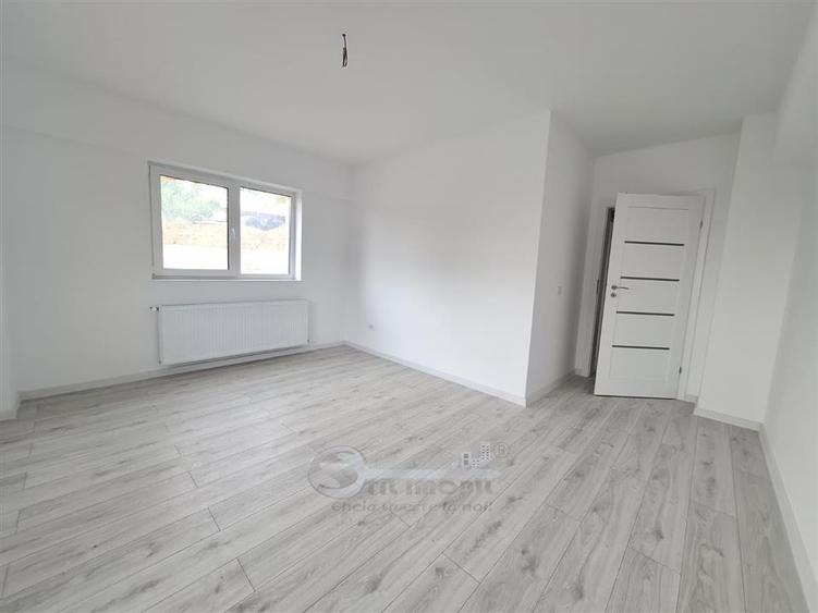 Apartament cu 3 camere decomandat în Galata