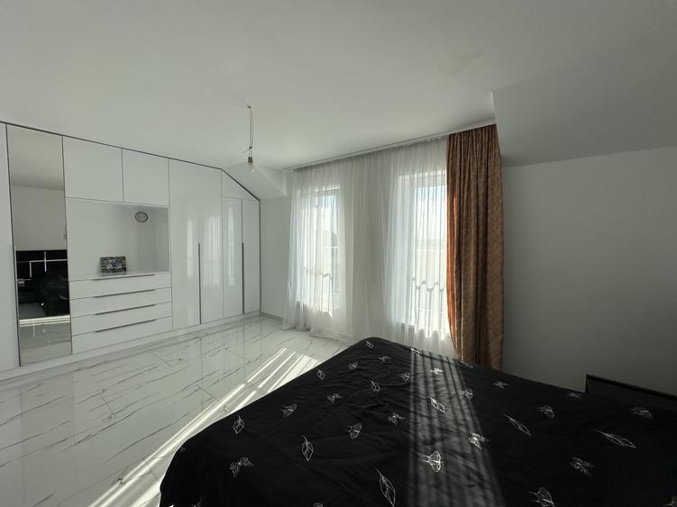 Duplex cu 3 camere cu Teren 305 Mp în Moșnița Veche