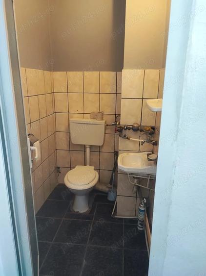Apartament cu 3 camere decomandat în Agigea