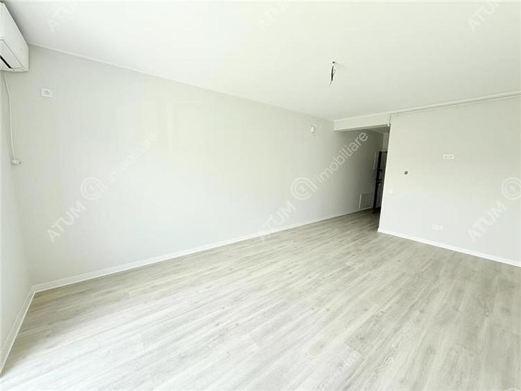 Apartament la cheie cu 3 camere si balcon zona Pictor Brana/Selimbar - 9
