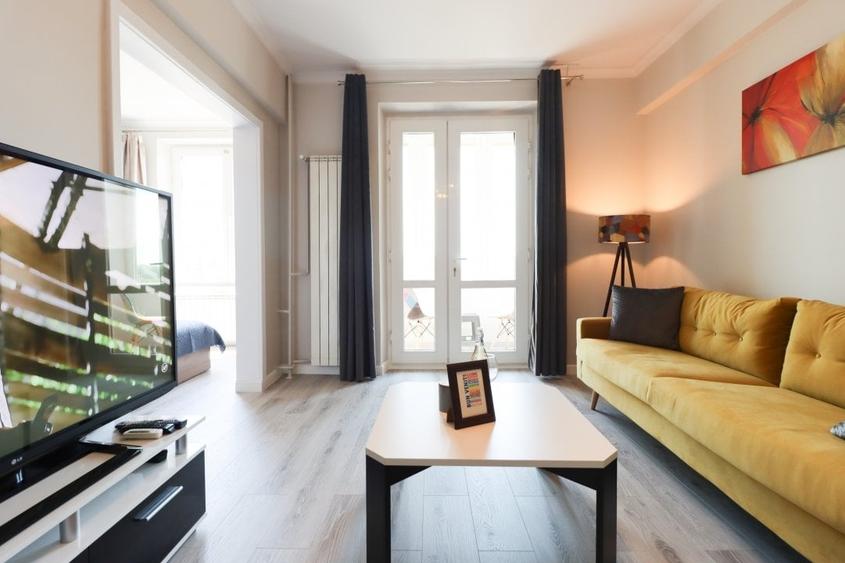 Apartament cu 2 camere decomandat, mobilat în Kogălniceanu