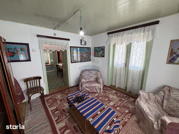 Casă cu 3 camere cu Teren 1459 Mp în Nănești