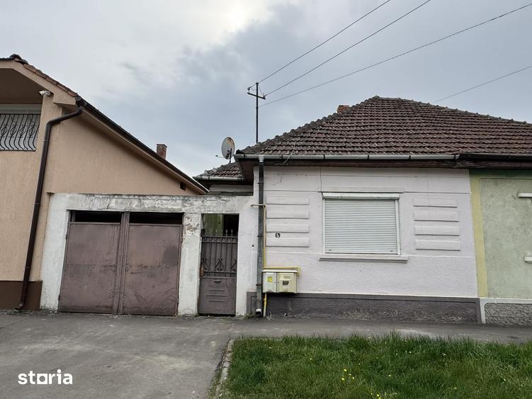 Casă cu 3 camere cu Teren 300 Mp în 14 Mai