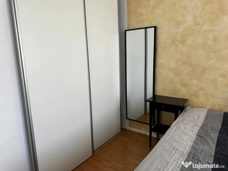 Apartament cu 3 camere semidecomandat în Bulgaria