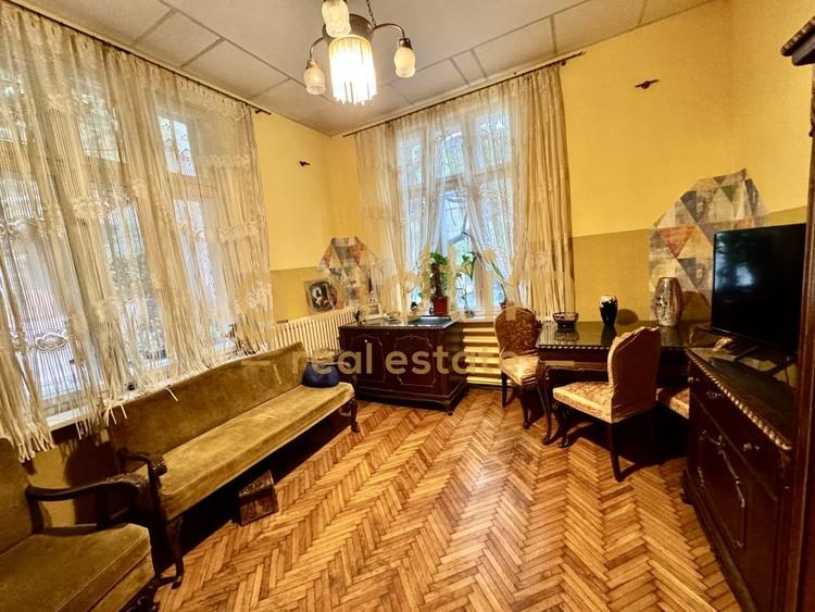 Casă individuală cu 5 camere cu Canalizare în Cotroceni