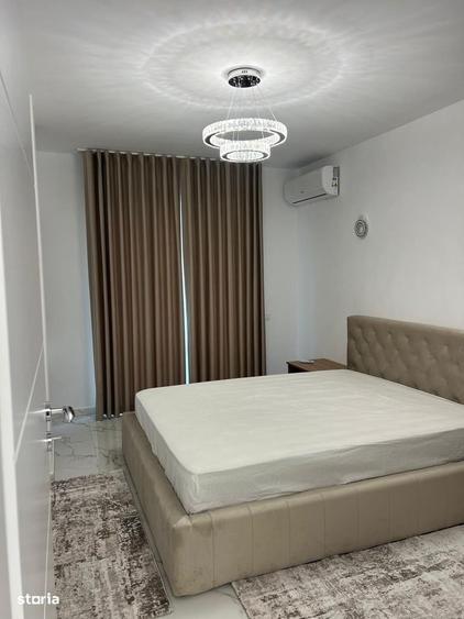 Apartament cu 2 camere decomandat în Universitate
