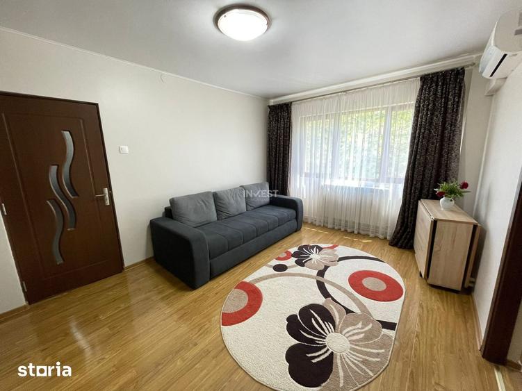 Apartament cu 3 camere, mobilat în Podu Roș