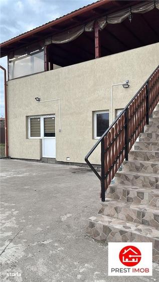 Spațiu comercial, de 450 mp, în Sântioana