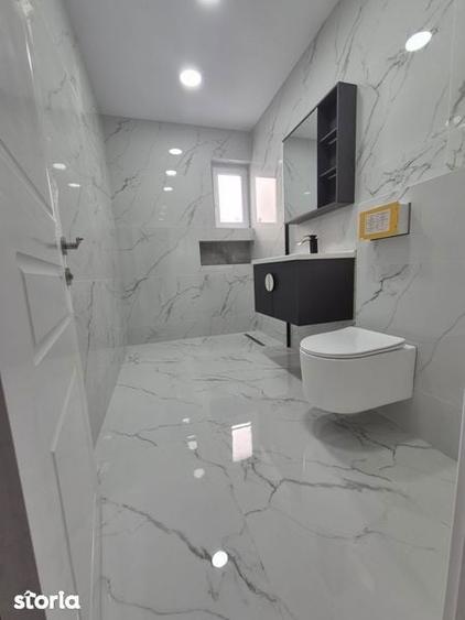 Casă cu 4 camere cu Teren 165 Mp în Central