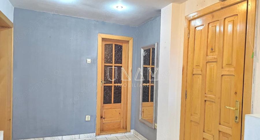 Apartament cu 2 camere decomandat în Triaj