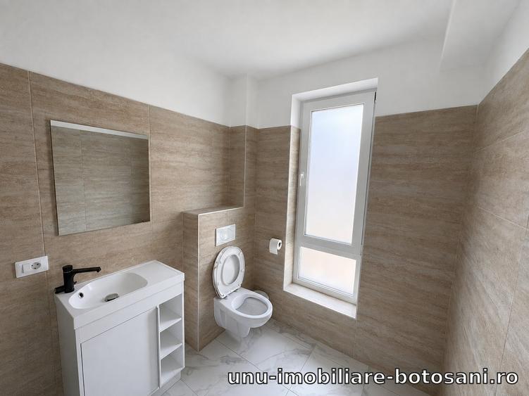 Duplex cu 4 camere cu Teren 250 Mp în Periferie