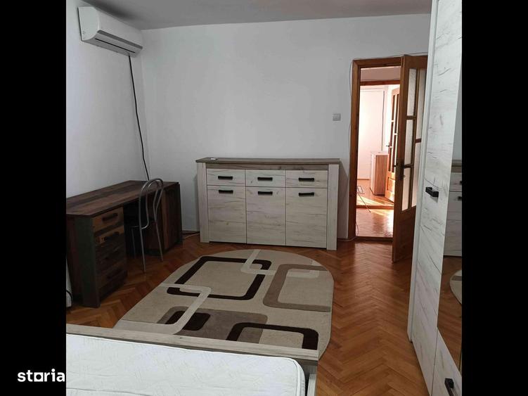 Apartament cu 2 camere decomandat în Girocului