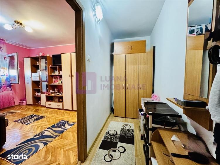 Apartament cu 2 camere decomandat în Vasile Aaron