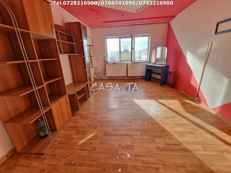 Apartament cu 3 camere decomandat în Central