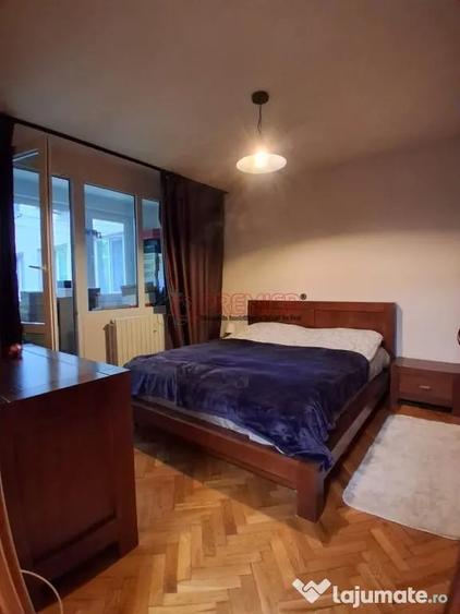 Apartament cu 4 camere decomandat în Berceni