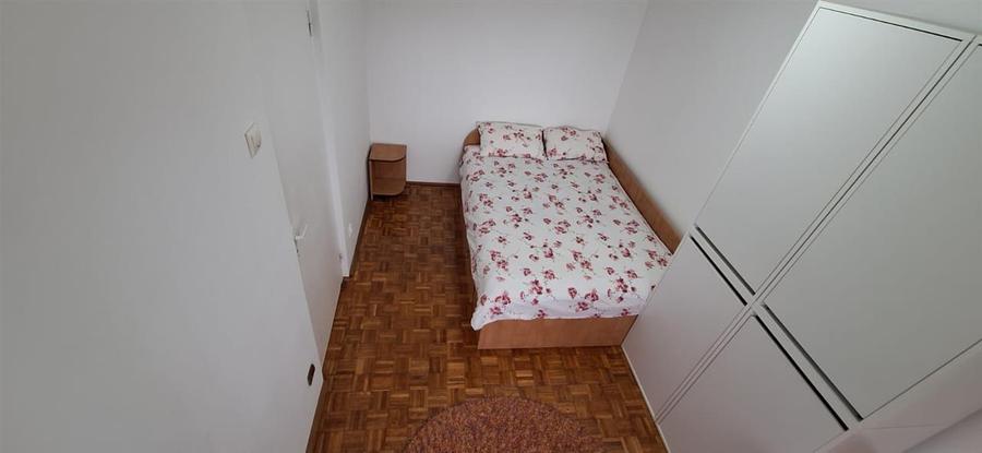 Apartament cu 3 camere semidecomandat, mobilat în Hipodrom 2