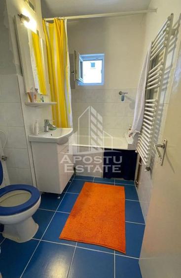 Apartament cu 3 camere semidecomandat, mobilat în Soarelui