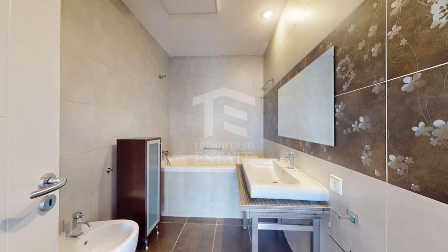 Apartament cu 3 camere decomandat în Pipera