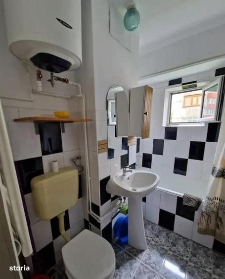 Garsonieră decomandată în Tineretului