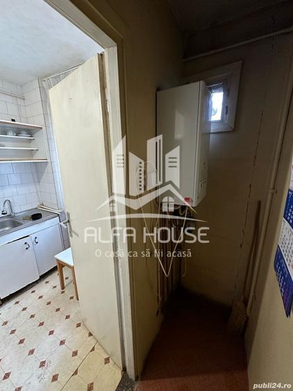 Apartament cu 3 camere semidecomandat în Govândari
