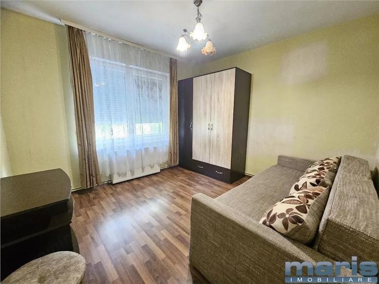 Apartament cu 4 camere în Tudor Vladimirescu