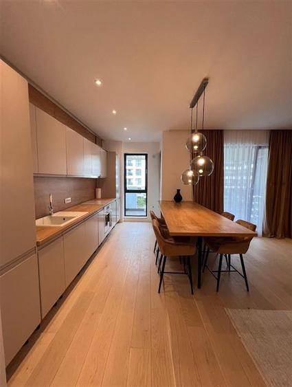Apartament cu 2 camere semidecomandat, mobilat în Pipera