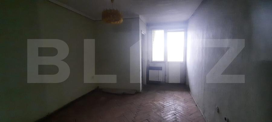 Garsonieră decomandată în Soarelui
