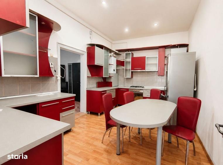 Apartament cu 4 camere în Gruia