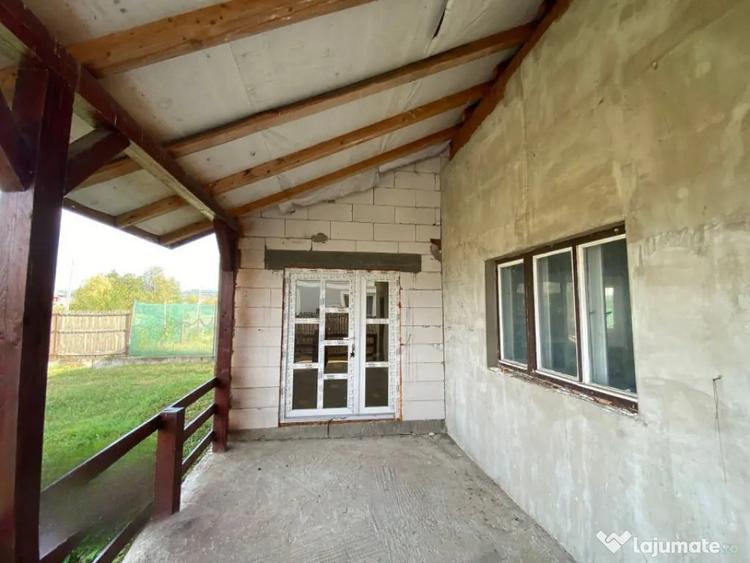 Casă cu 3 camere cu Teren 435 Mp în Remetea Chioarului