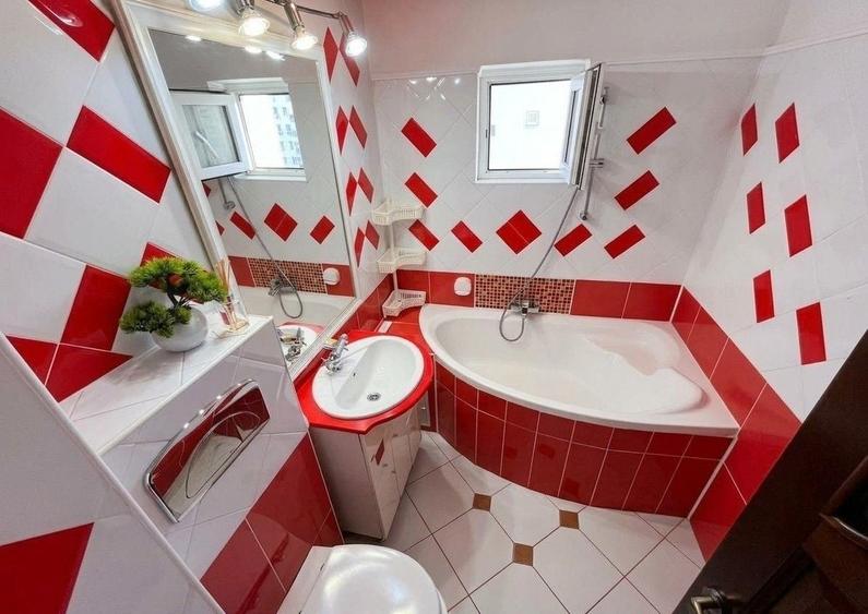 Apartament cu 3 camere decomandat, mobilat în Nerva Traian
